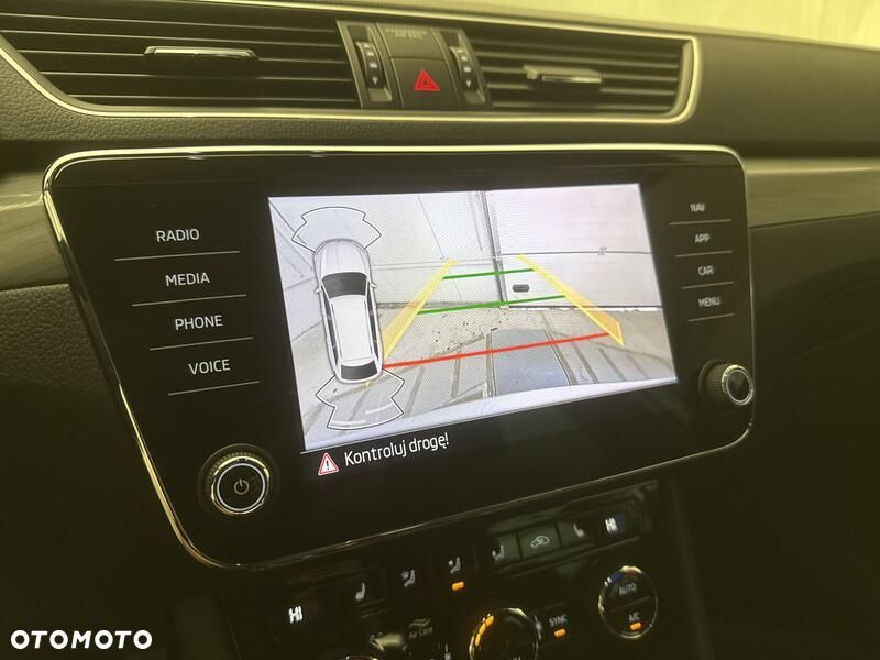 Skoda Superb 2.0 TSI Style DSG - 18