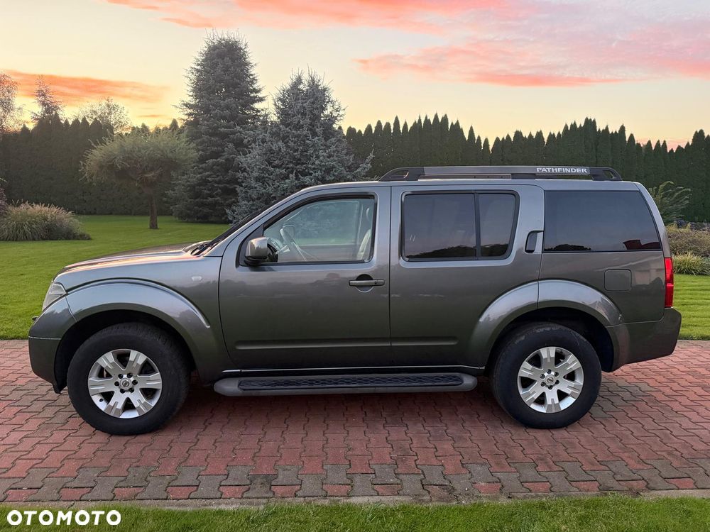 Nissan Pathfinder 2.5 D Platinum - 3