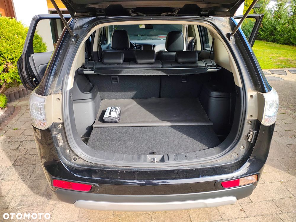 Mitsubishi Outlander - 17