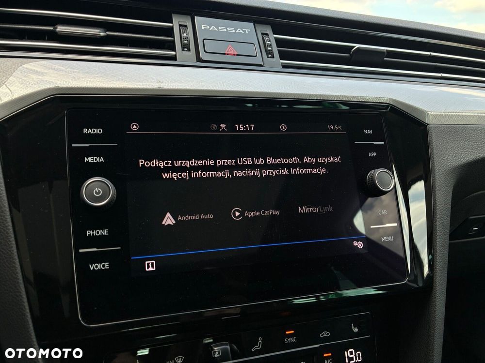 Volkswagen Passat - 20