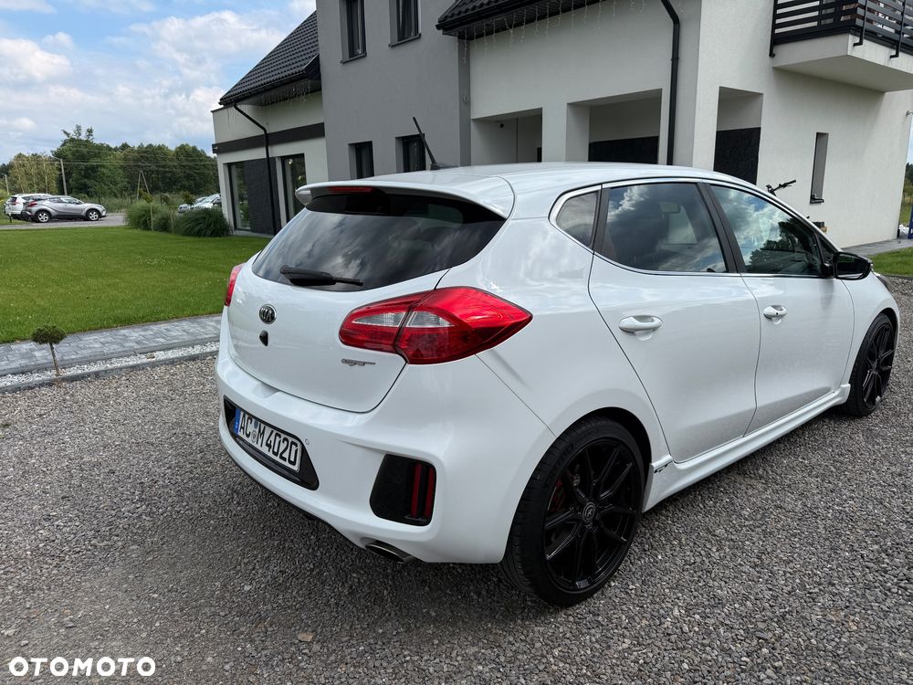 Kia Ceed 1.6 T-GDI GT-Track - 14