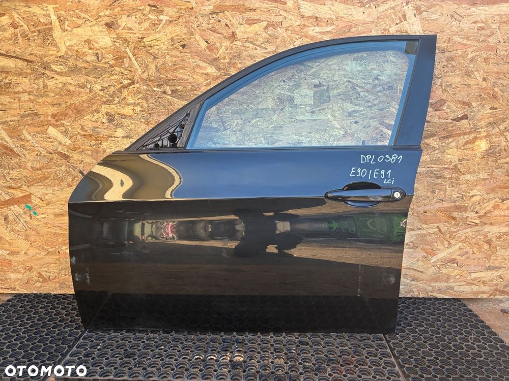 BMW 3 E90 E91 LCI  DRZWI PRZÓD PRZEDNIE LEWY LEWE - 1