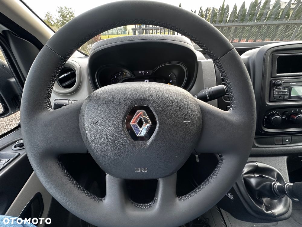 Renault Trafic - 23