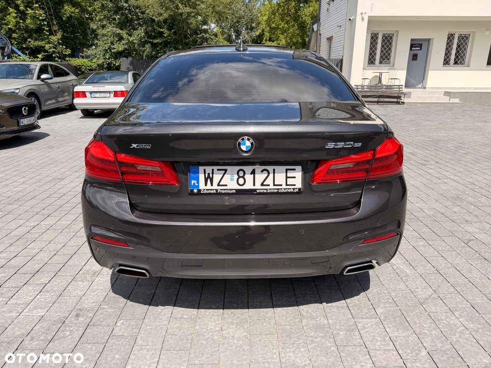 BMW Seria 5 530e iPerformance xDrive - 11