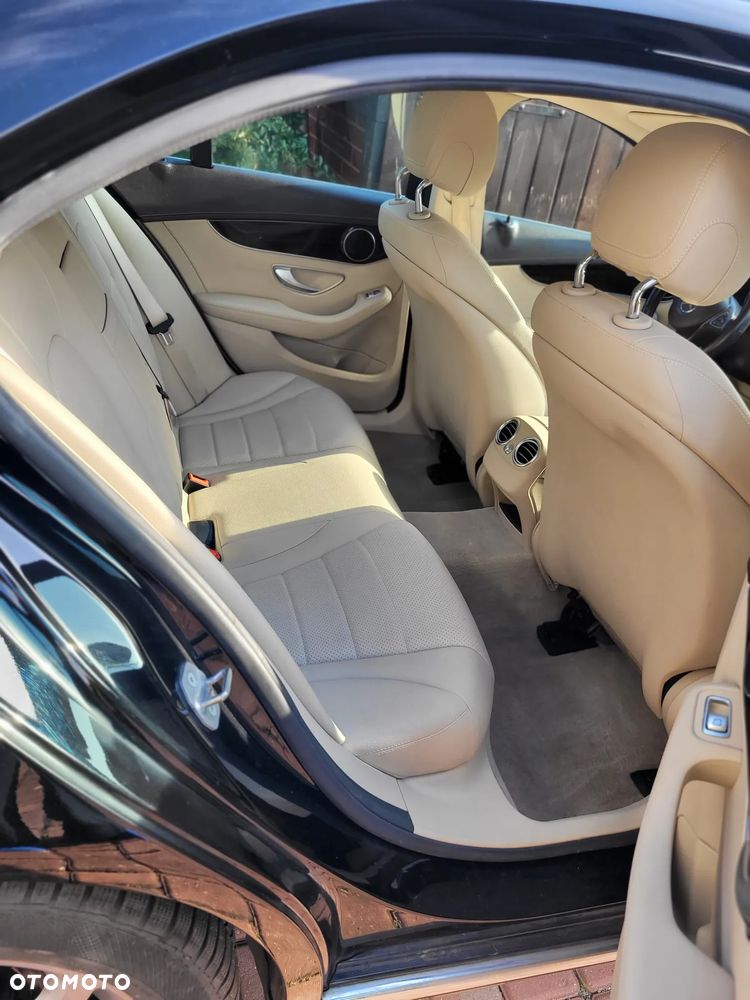 Mercedes-Benz Klasa C 200 4-Matic 9G-TRONIC - 9