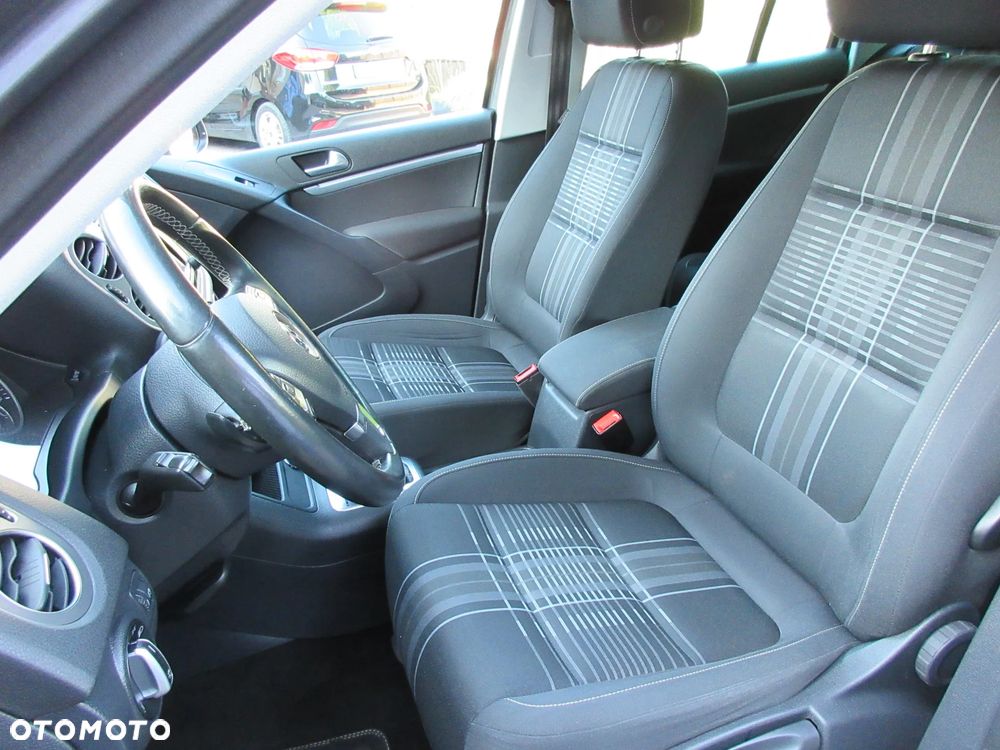 Volkswagen Tiguan 2.0 TDI SCR 4MOTION BlueMotion Technology DSG Lounge Sport & Style - 10