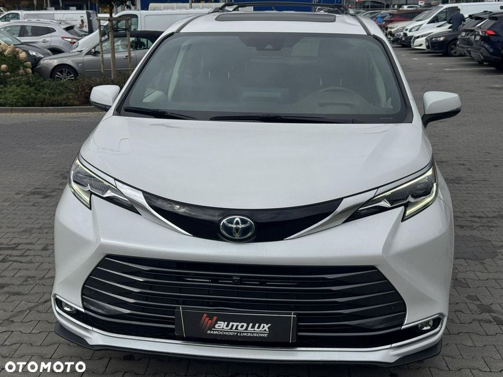 Toyota Sienna - 10
