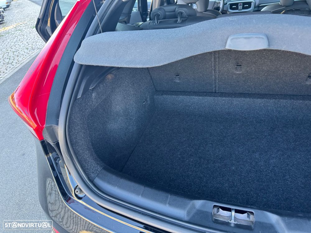 Volvo V40 2.0 D2 Kinetic Eco - 27