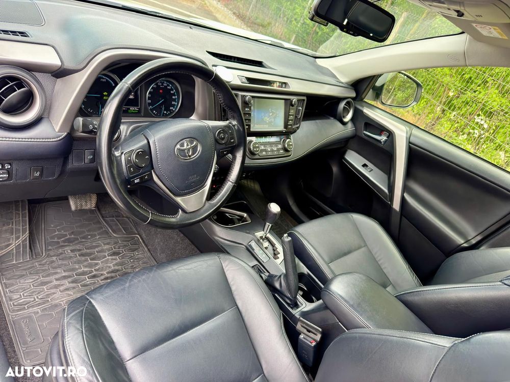 Toyota RAV4 - 5