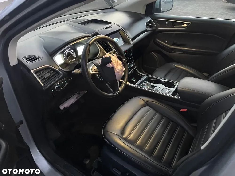 Ford Edge - 9