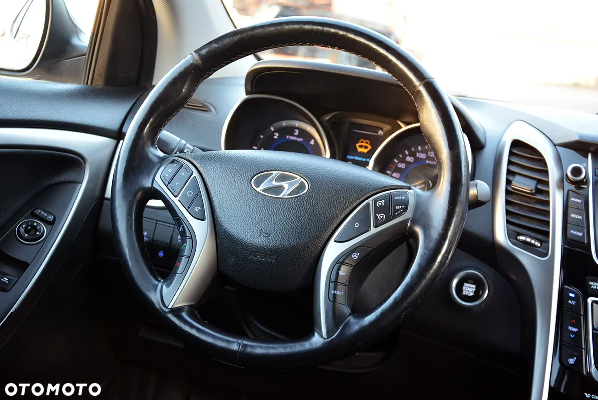 Hyundai i30 1.6 CRDi Premium - 35