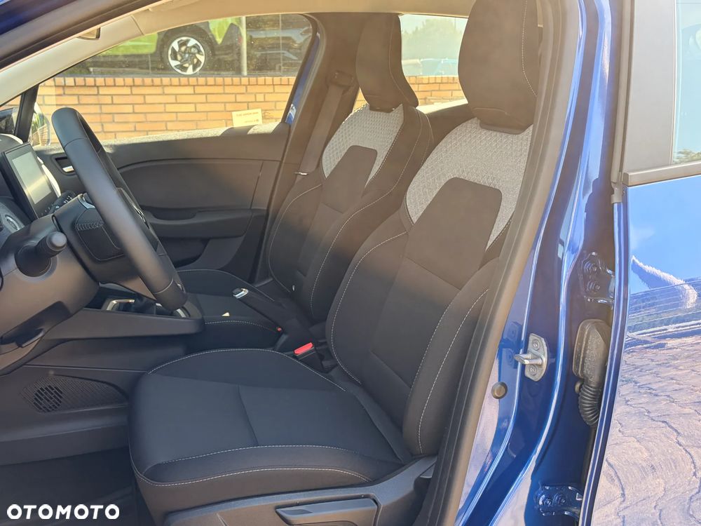 Mitsubishi Colt 1.0T Invite - 21