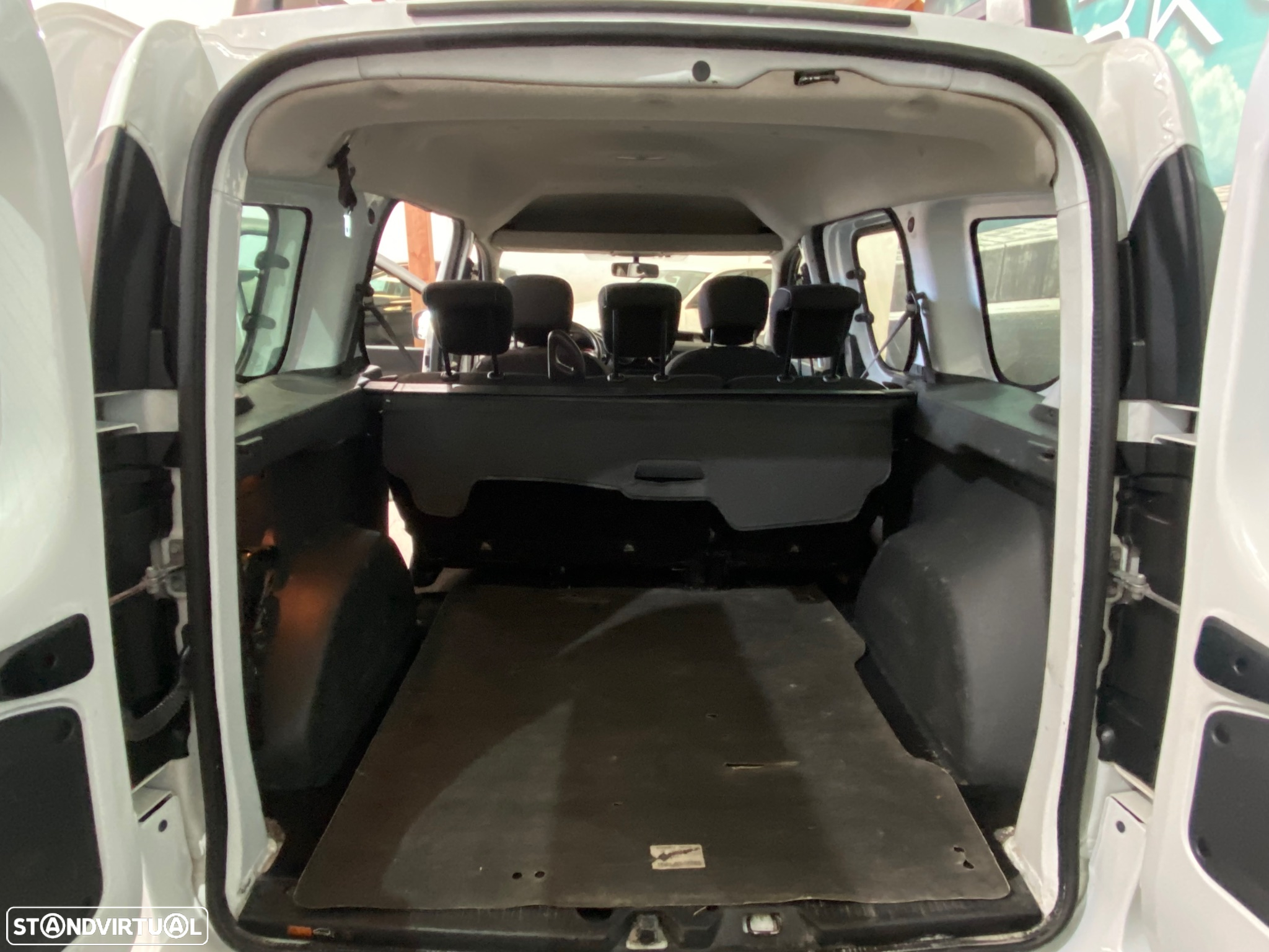 Dacia Dokker 1.5 Blue dCi Essential - 7