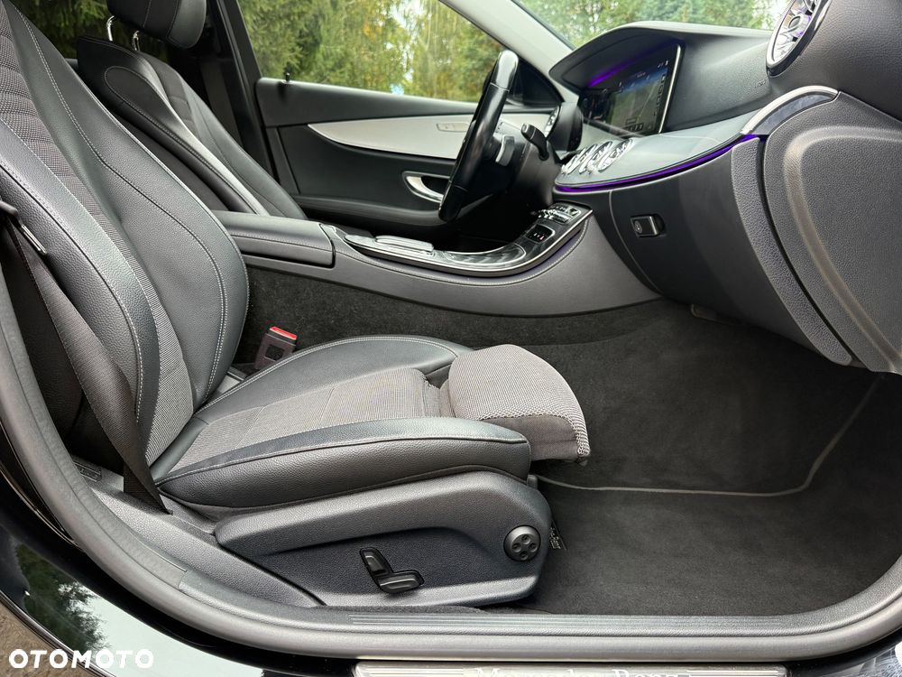 Mercedes-Benz Klasa E 220 d 4-Matic 9G-TRONIC - 16