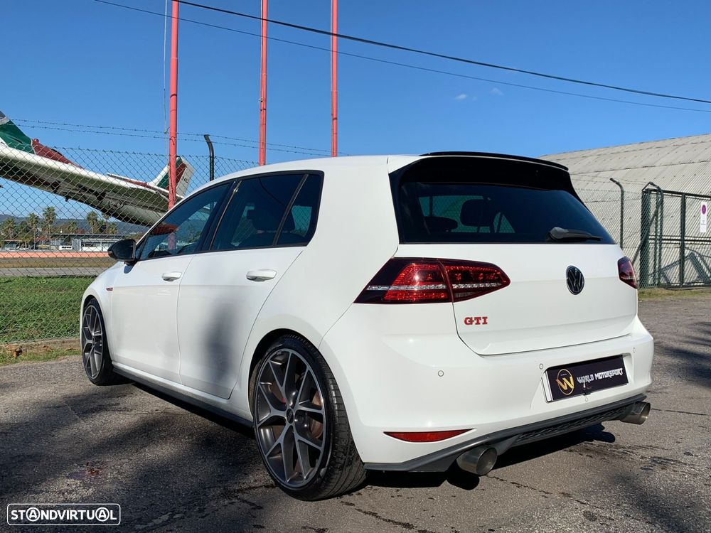 VW Golf 2.0 TSi GTi - 52