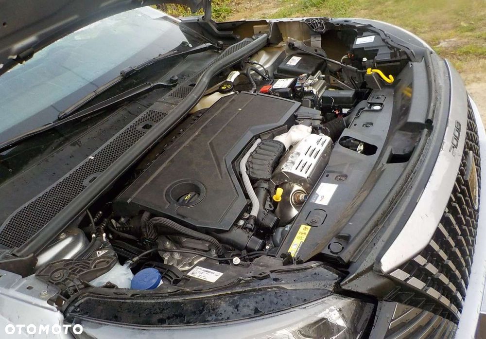 Peugeot 2008 - 6