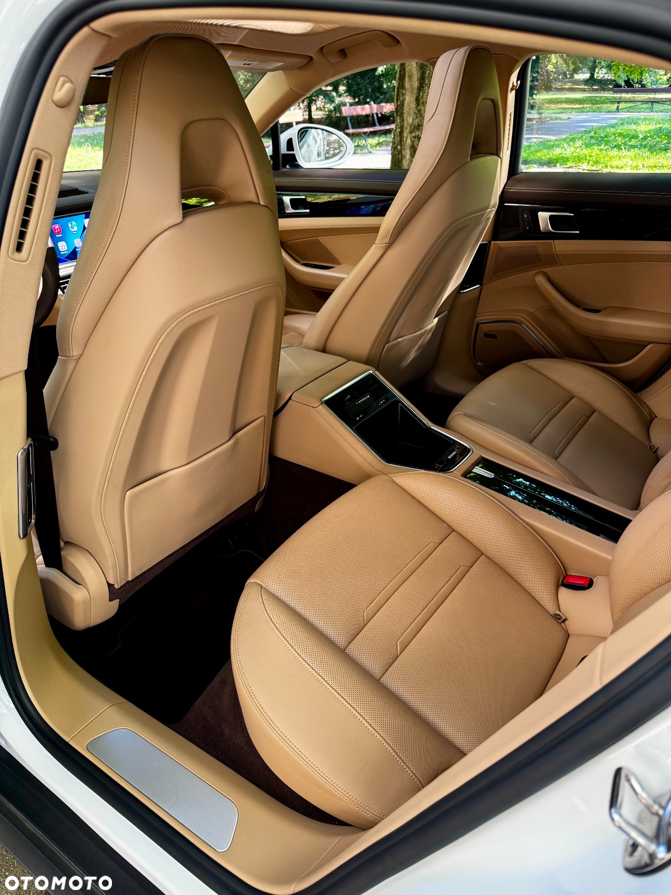 Porsche Panamera 4 E-Hybrid - 7
