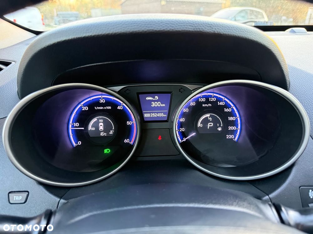 Hyundai ix35 2.0 CRDi 4WD Automatik Premium - 8