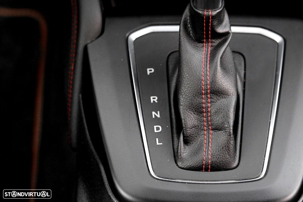 Ford Focus 1.0 EcoBoost MHEV ST-Line X Aut. - 18