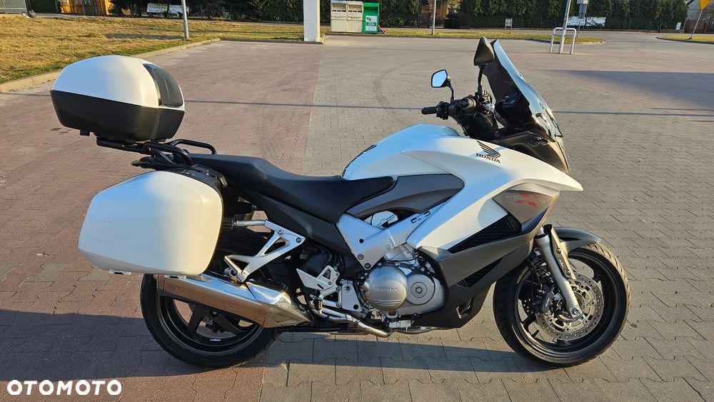 Honda VFR - 8