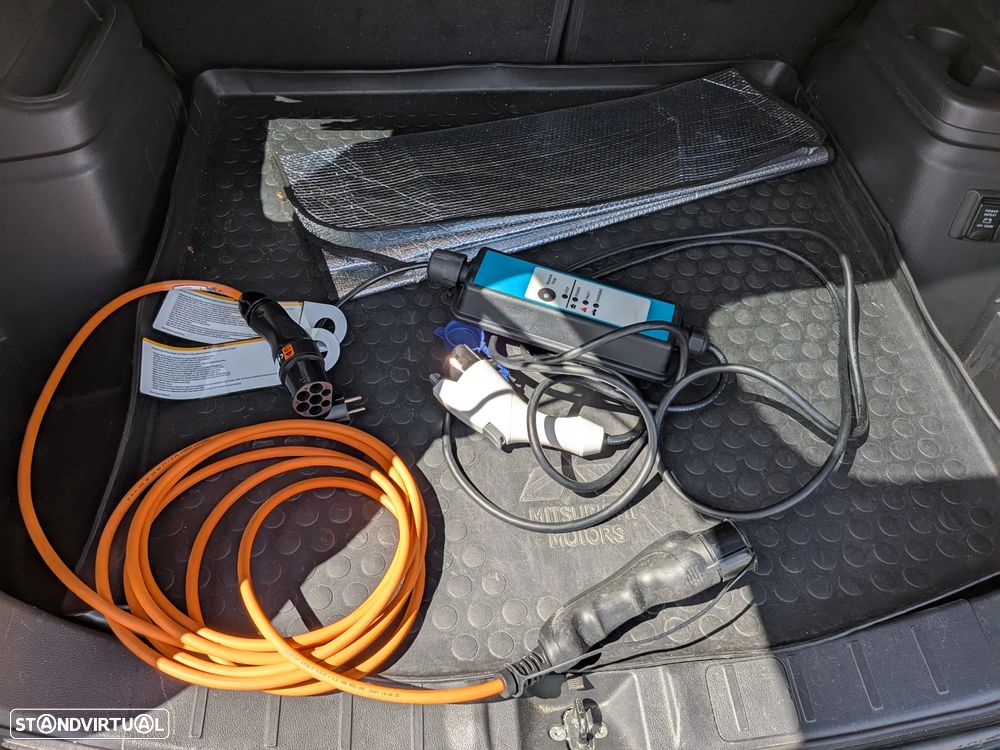 Mitsubishi Outlander 2.0 Intense - 26