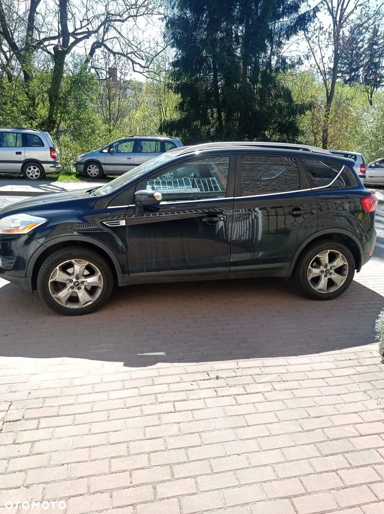 Ford Kuga 2.0 TDCi 4x4 Titanium - 11