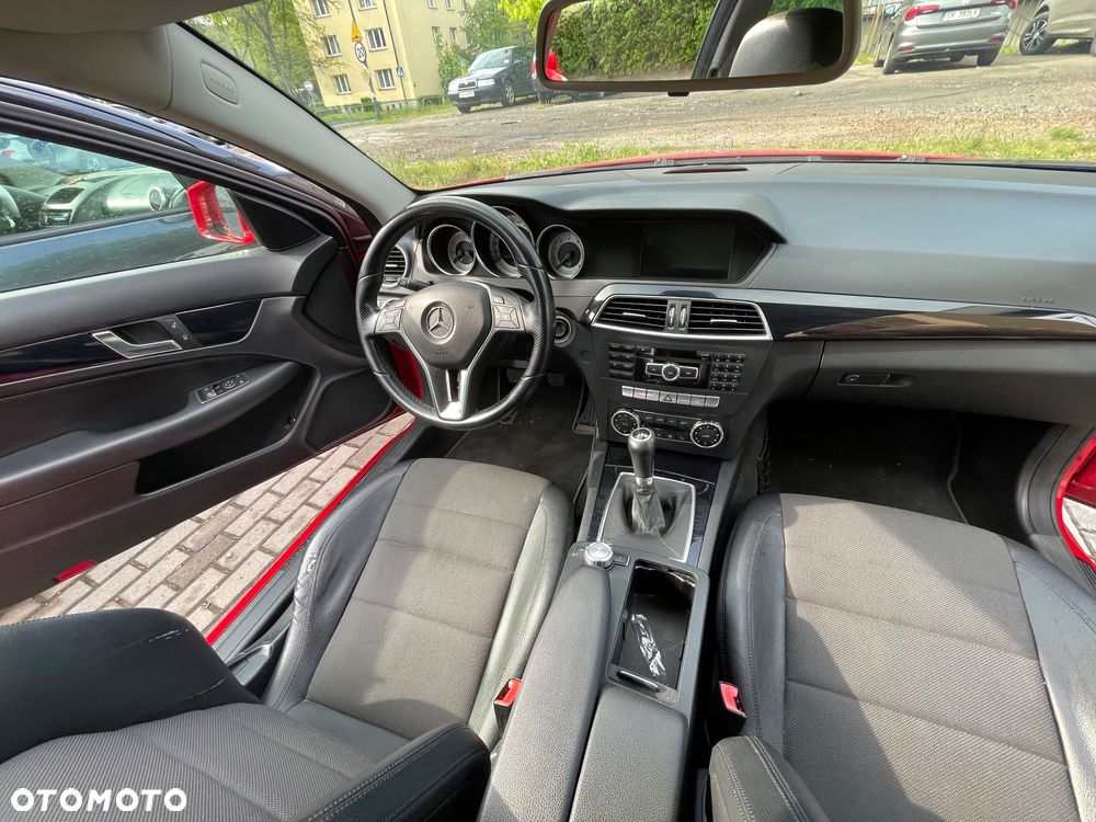 Mercedes-Benz Klasa C 180 BlueEFFICIENCY - 12