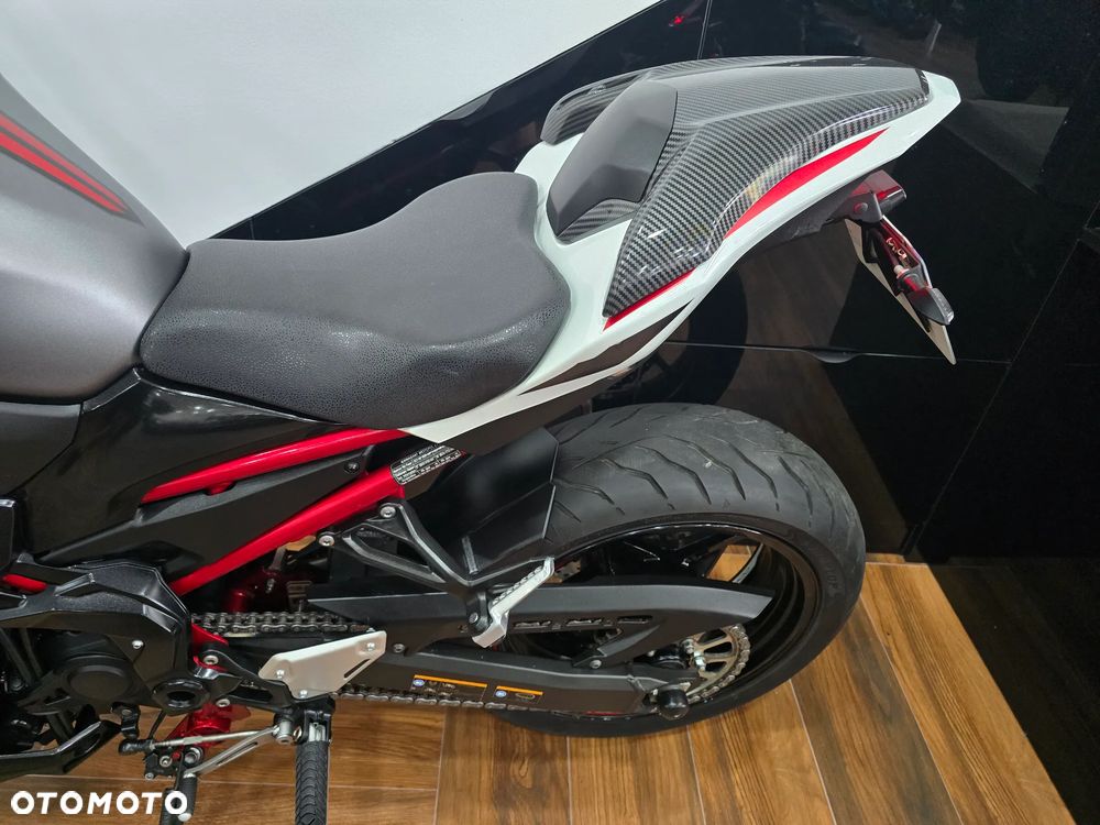 Kawasaki Z - 12