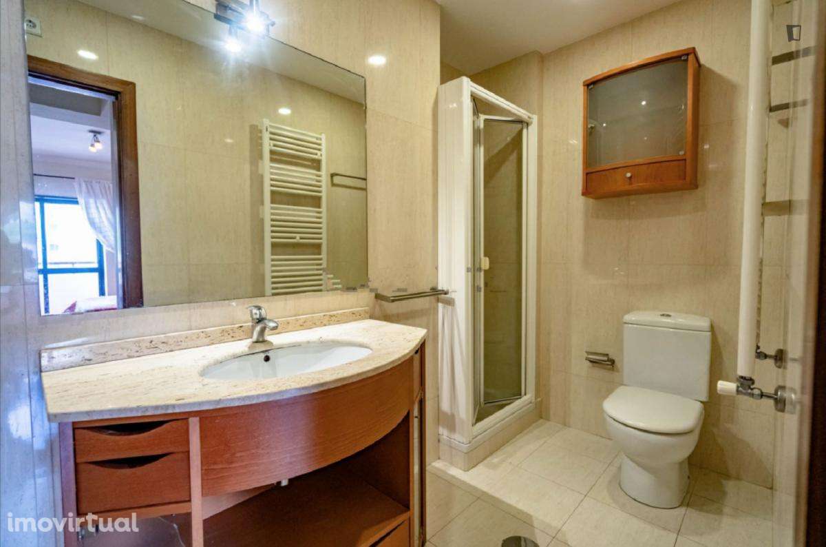 Quarto - localizado em  Coimbra - Grande imagem: 2/14