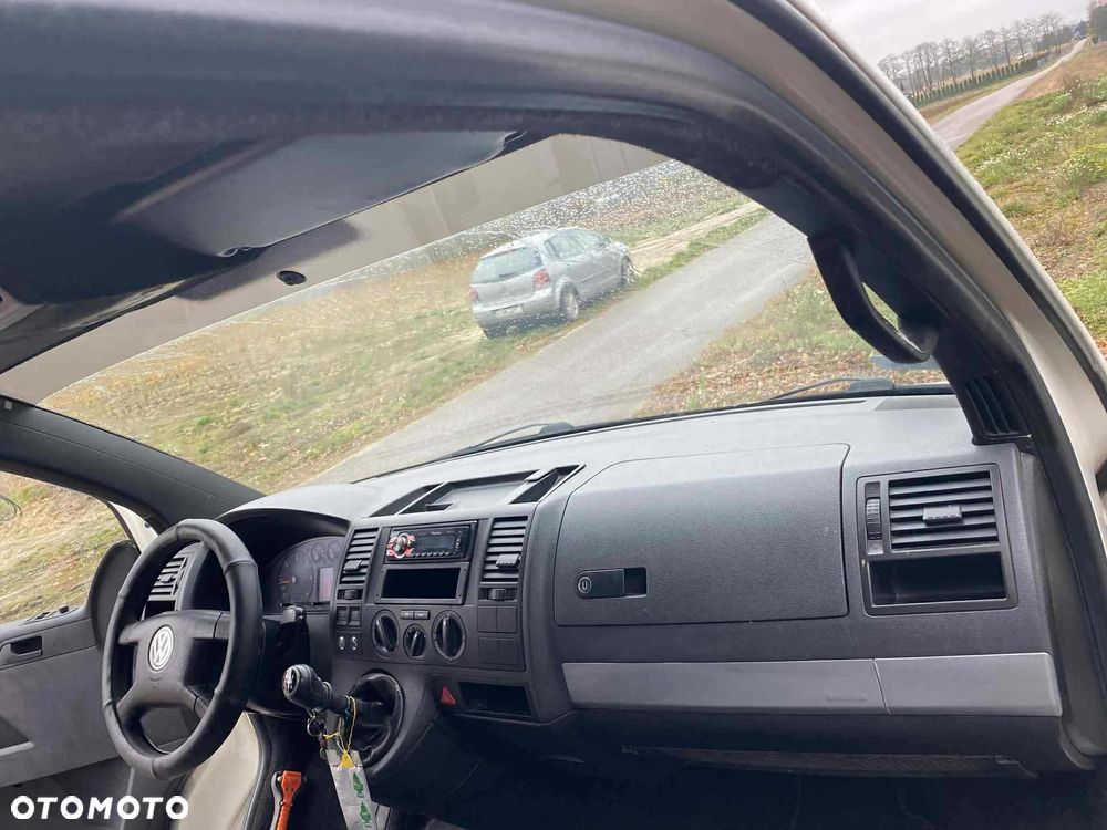Volkswagen Transporter - 12
