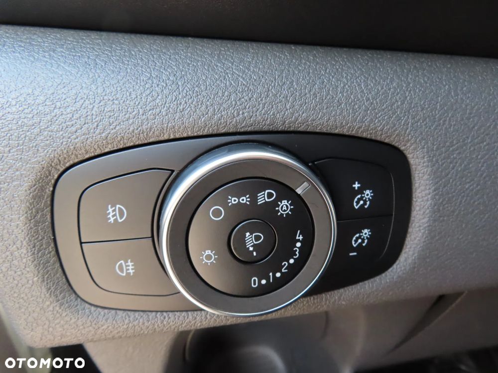 Ford Transit Custom - 37