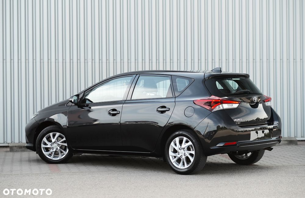Toyota Auris 1.33 Dual-VVT-i Cool - 10