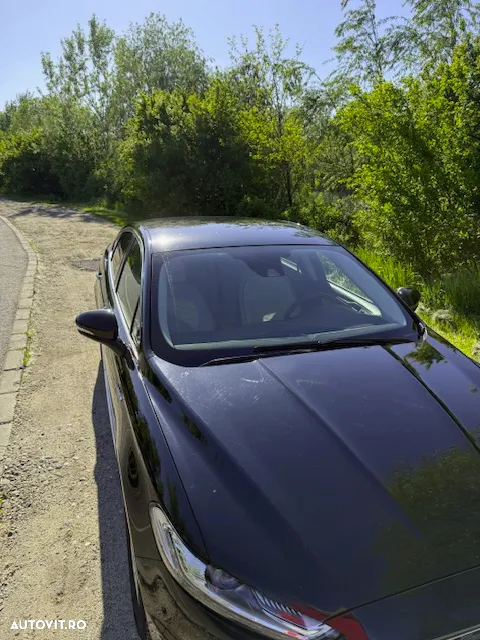 Ford Mondeo Vignale 2.0 TDCi Powershift - 7