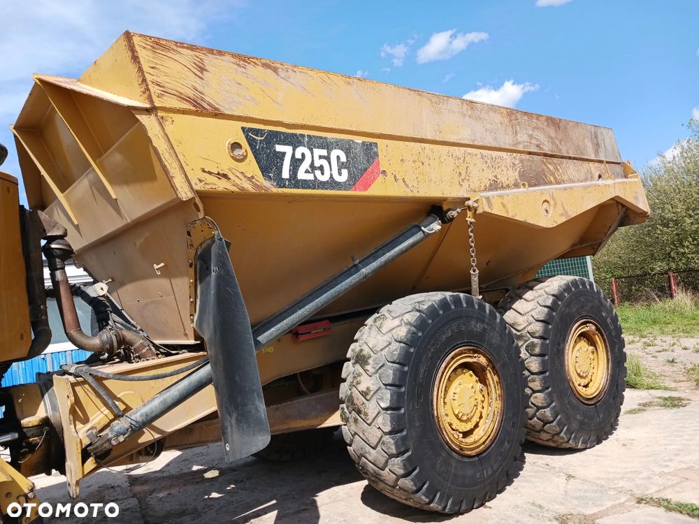 Caterpillar 725 C - 31