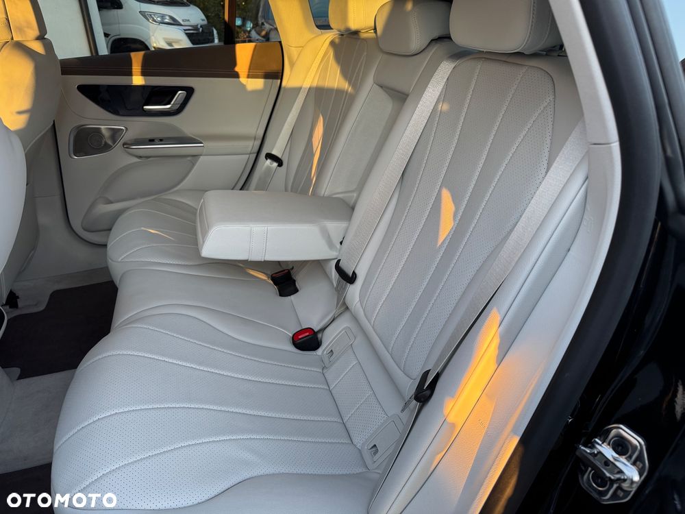 Mercedes-Benz EQE 350 90.5kWh 4-Matic Electric Art - 7