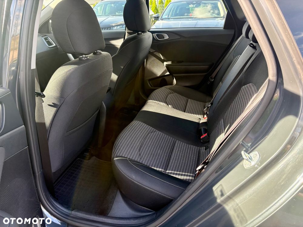 Kia Ceed 1.5 T-GDI M - 15