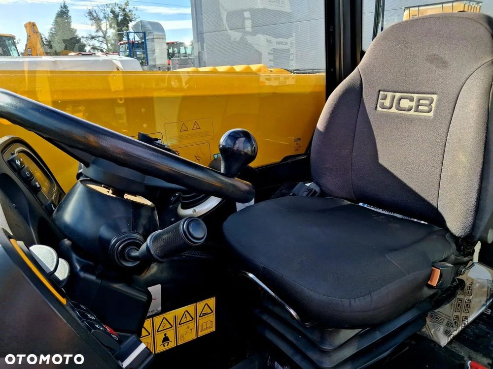 JCB 525-60 Agri Plus - 8