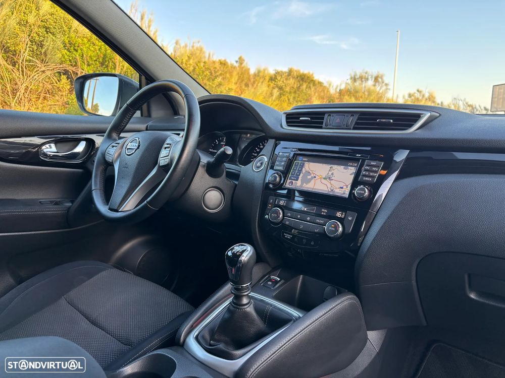 Nissan Qashqai 1.5 dCi N-Connecta 18 RS+PS - 25