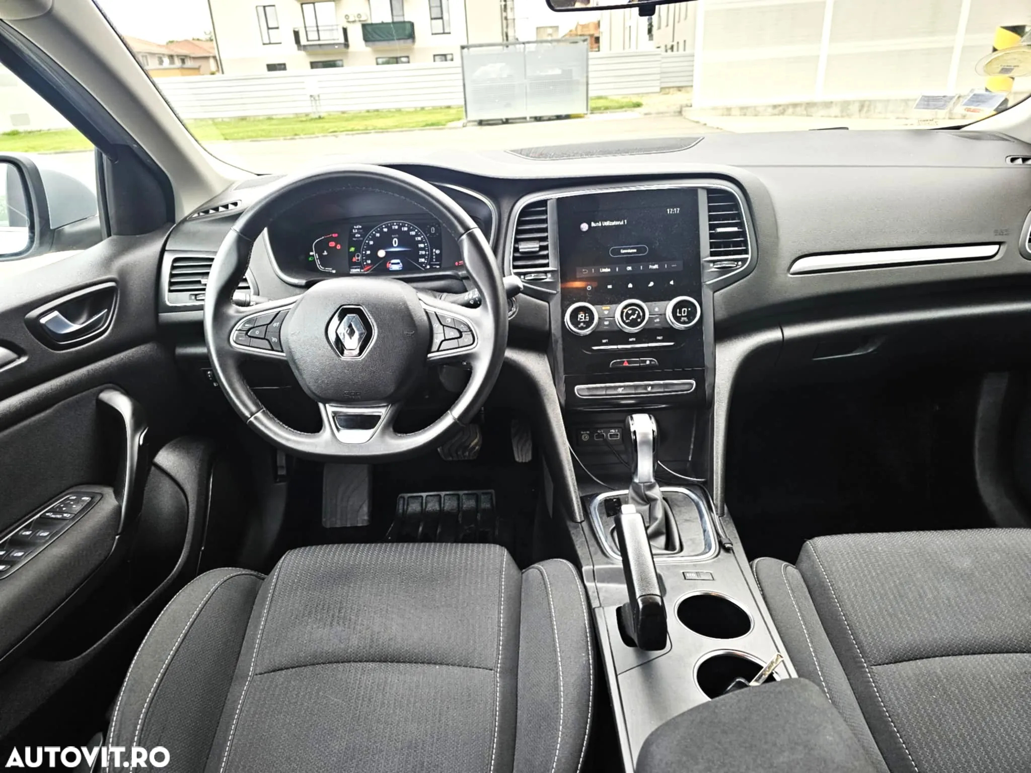 Renault Megane Blue dCi 116 EDC Intens - 9
