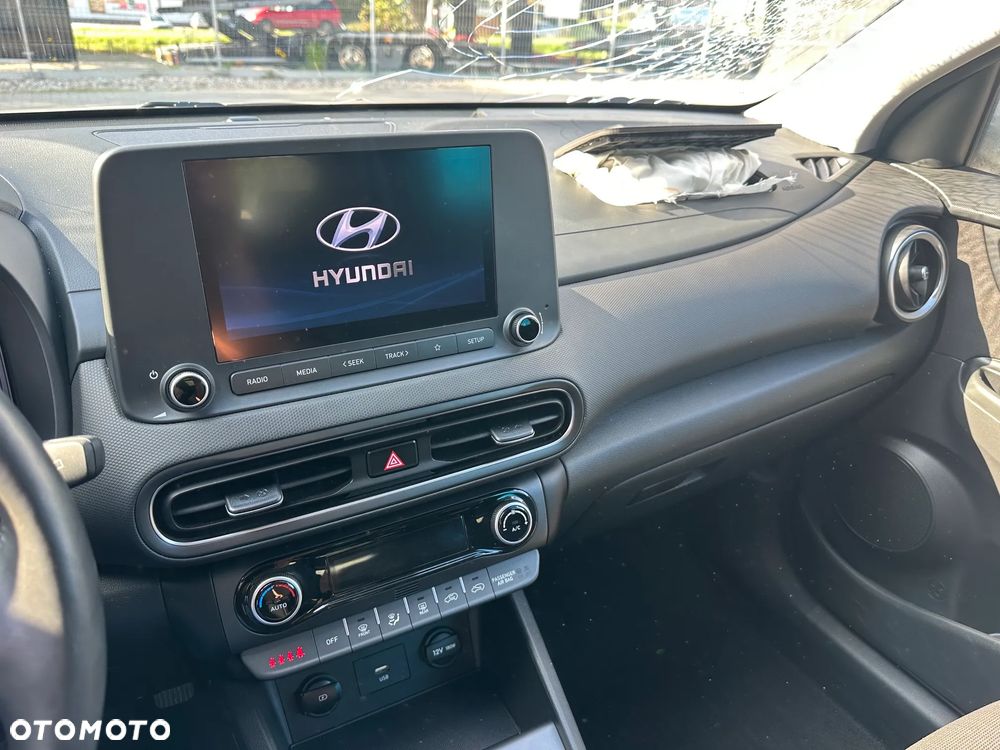 Hyundai Kona - 15