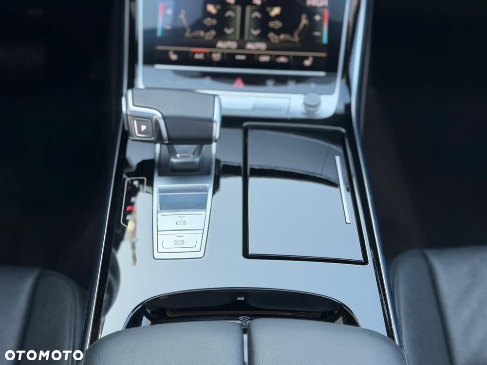 Audi A8 - 16