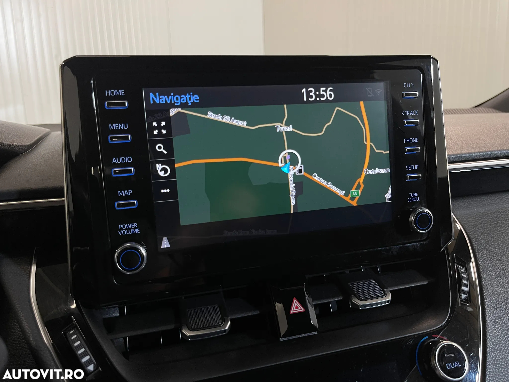 Toyota Corolla 2.0 Hybrid Business Edition - 14