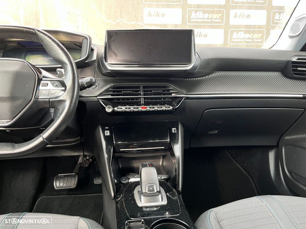 Peugeot 2008 BlueHDi 130 EAT8 Allure Pack - 26