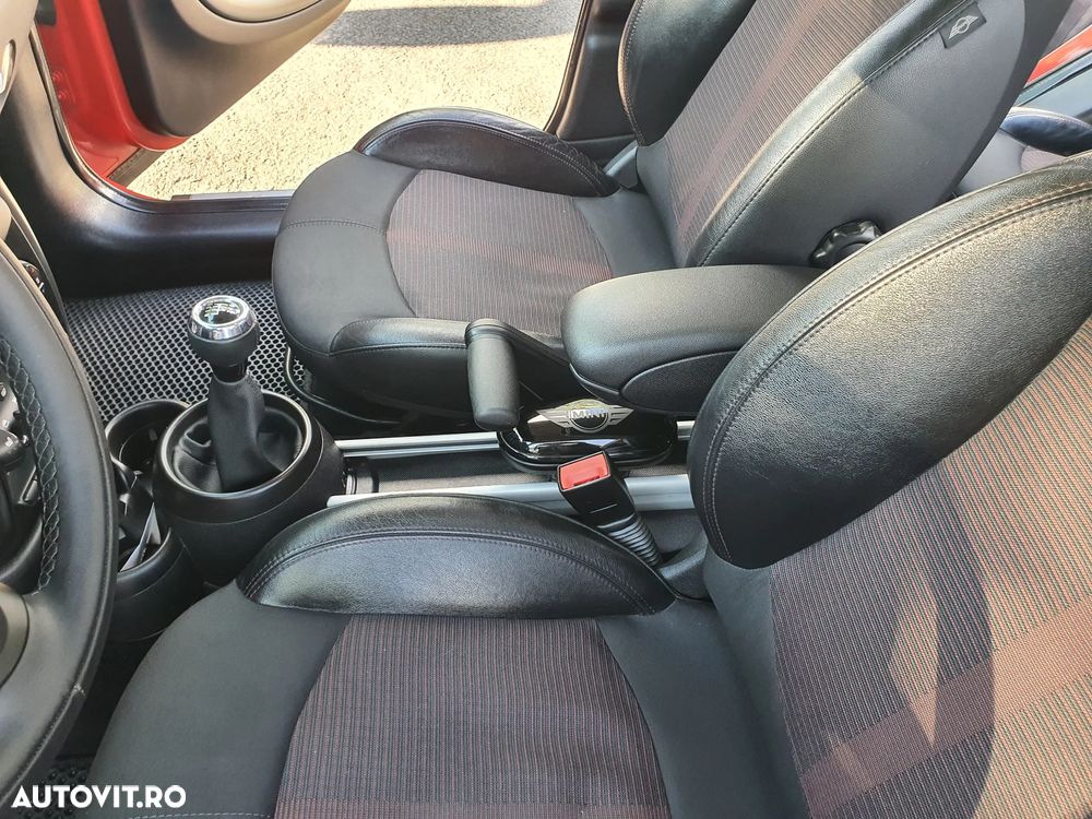 Mini Countryman Cooper SD ALL4 - 22