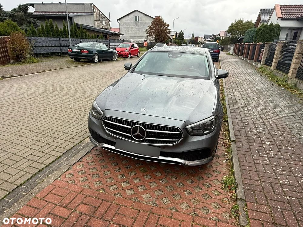 Mercedes-Benz Klasa E 200 4-Matic 9G-TRONIC - 9