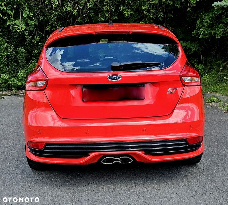 Ford Focus 2.0 TDCi ST - 18