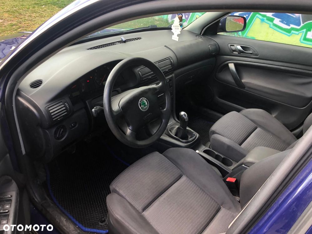 Skoda Superb 2.0 Comfort - 5