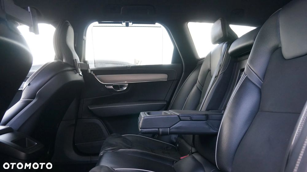 Volvo V90 D4 R-Design - 21