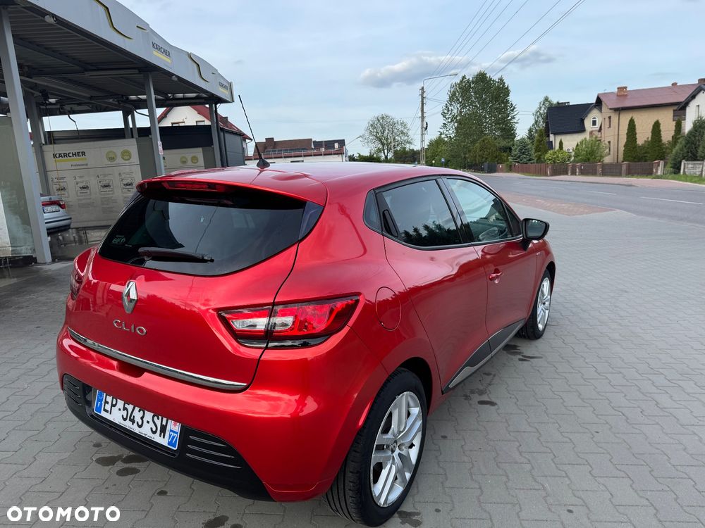 Renault Clio - 2