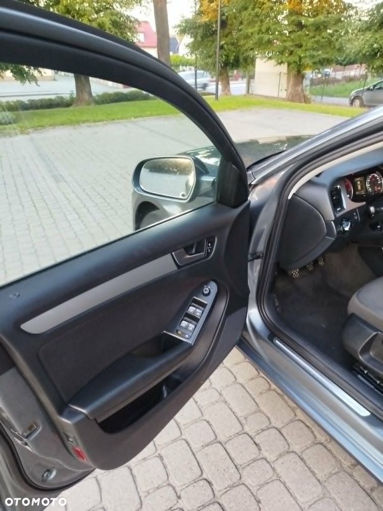 Audi A4 Avant 2.0 TDI - 14